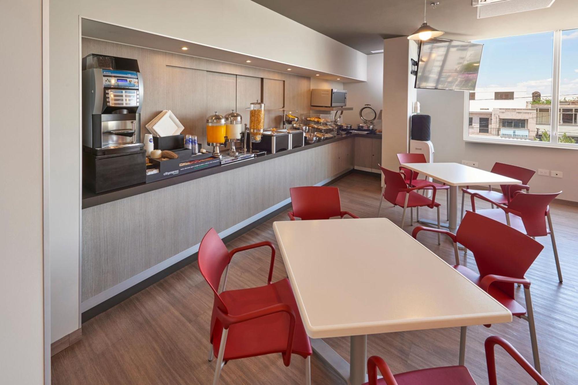 City Express Junior By Marriott San Luis Potosi Carranza Dış mekan fotoğraf