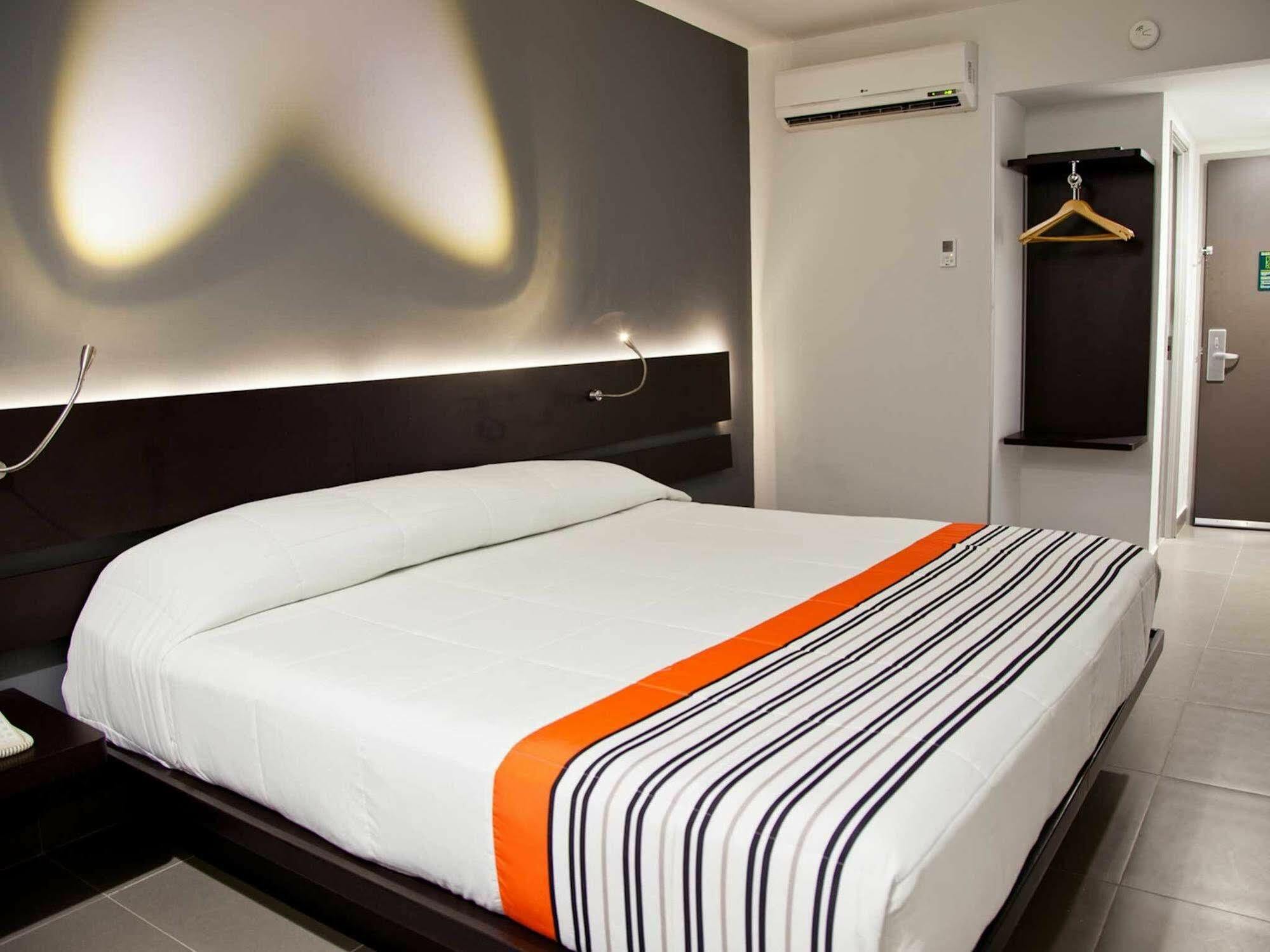 City Express Junior By Marriott San Luis Potosi Carranza Dış mekan fotoğraf
